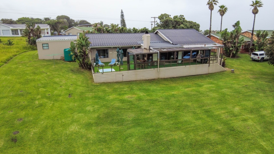 7 Bedroom Property for Sale in Marshstrand Eastern Cape